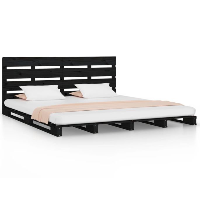 Bedframe massief grenenhout zwart 140x200 cm